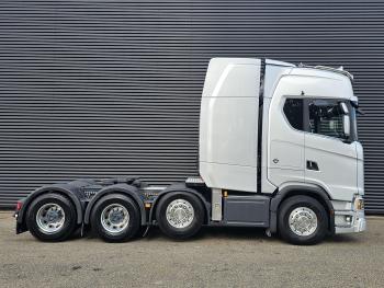 S770 8x4 / 180.000 KG / HYDRAULIC
